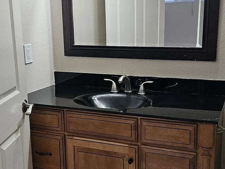 4551 Parkglen Cir — Photo 33