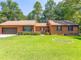 3524 N Woodland Cir, Quinton, VA 23141