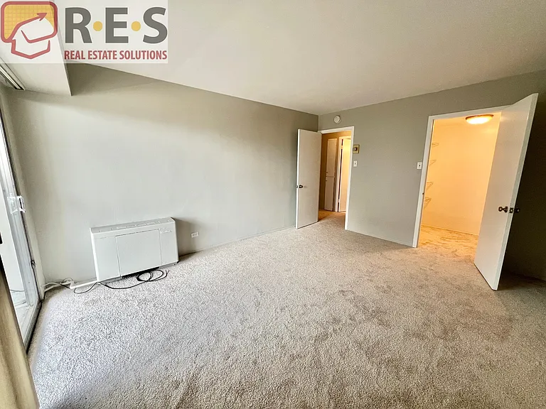 888 N Logan St #6I — Photo 8