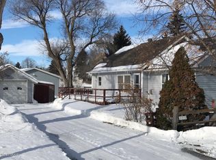 105 N Walnut St, Clitherall, MN 56524
