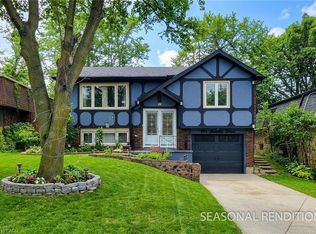 114 Juanita Dr, Hamilton, ON L9C 2G3