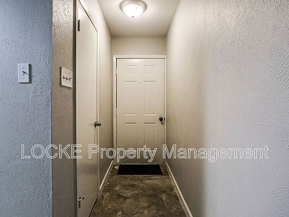 4th image of 512 Stallion Ln