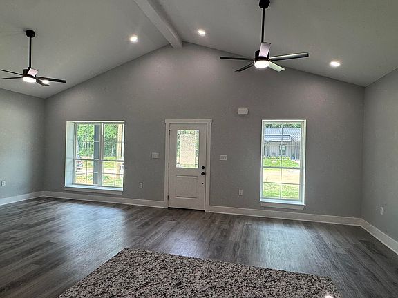 3rd image of 105 Masters Way