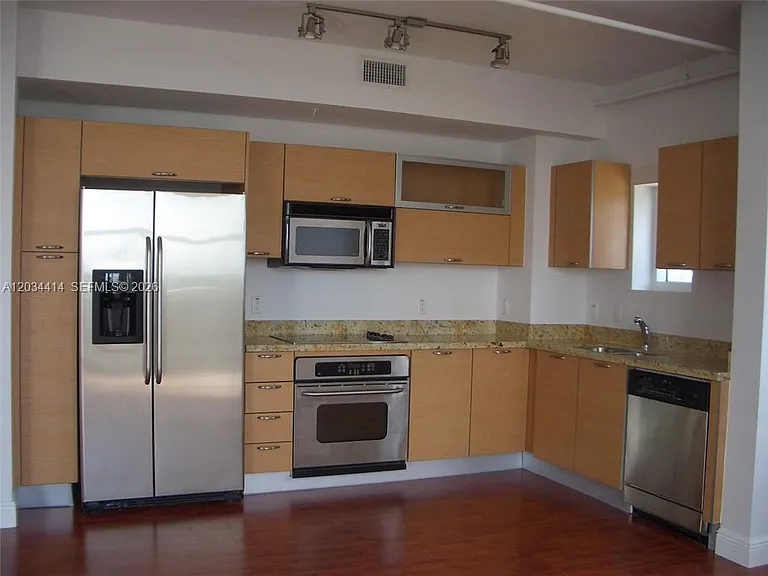 3180 SW 22nd Ter #701 — Photo 7