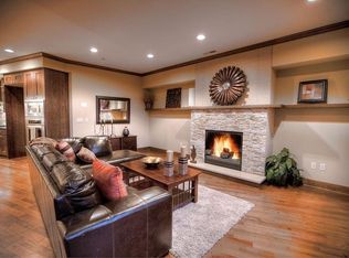 1322 Lake Washington Blvd N #D, Renton, WA 98056