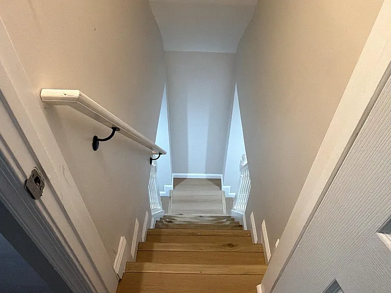 211 N Streeper St — Photo 8