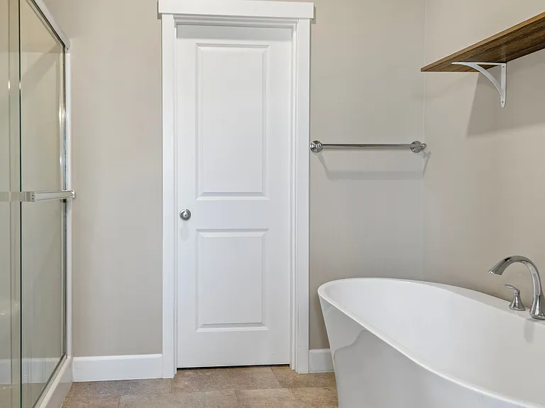 280 NW Double Eagle Ave — Photo 11