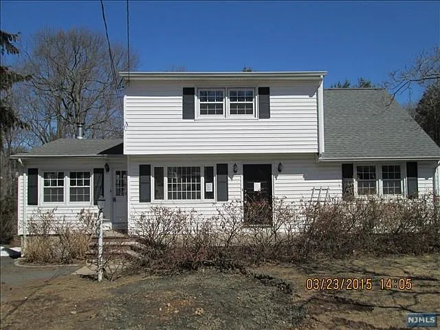 609 Goffle Hill Rd photo 1