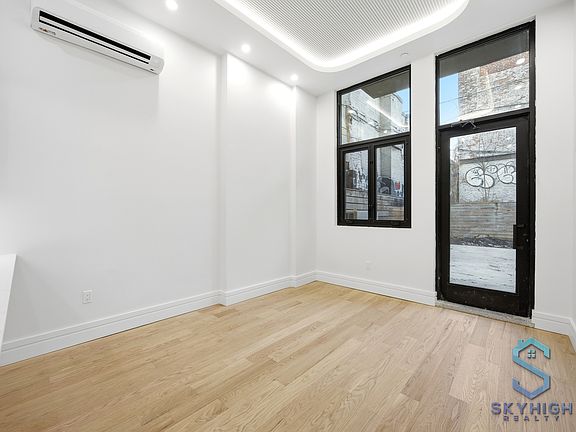 3rd image of 177 N 7th St