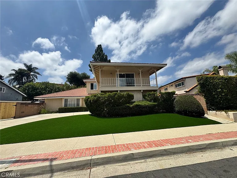 18577 Asuncion St — Photo 2