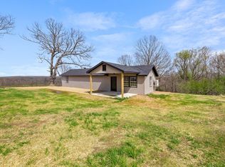 1554 Coopers Rd, Pineville, MO 64856