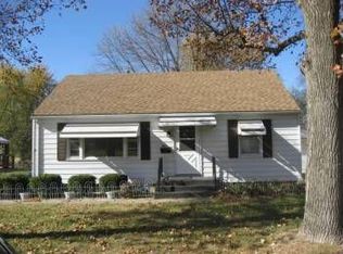3129 N Chapel Pl, Peoria, IL 61603
