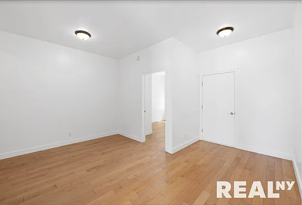 Rented by REAL New York | media 8