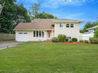 41 Wiltshire Drive, Commack, NY 11725