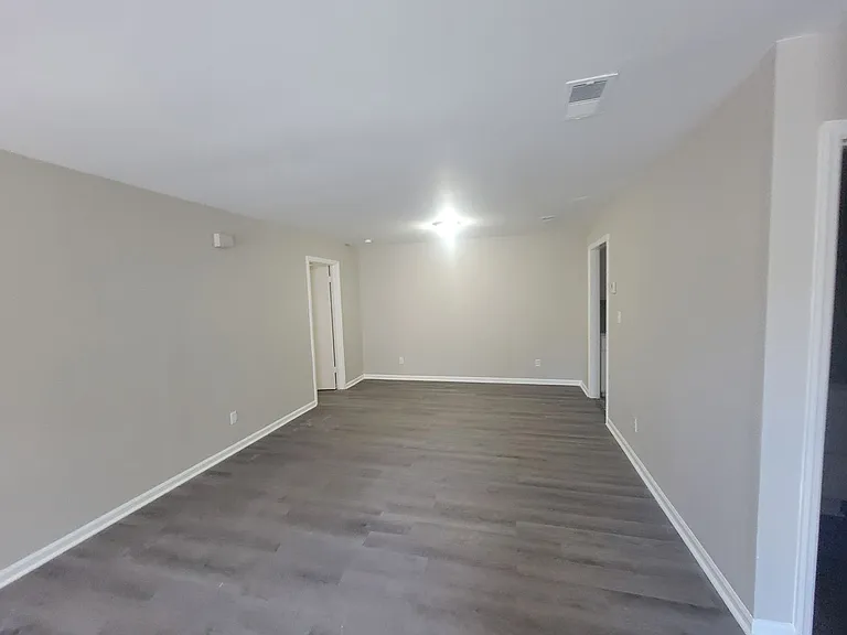 1546 Hamilton Dr #202 — Photo 15