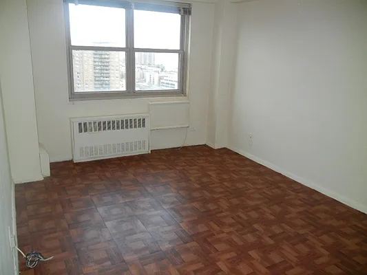 Sold by NYC Realty Brokers LLC | media 7