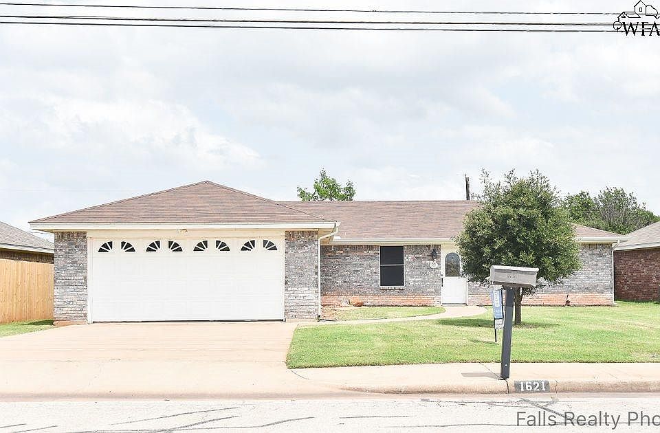 1st image of 1621 City View Dr