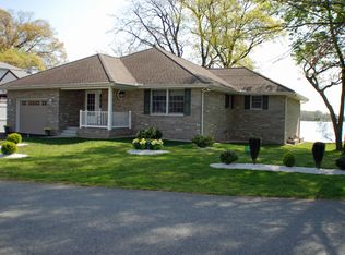 62 Hacks Point Rd, Earleville, MD 21919