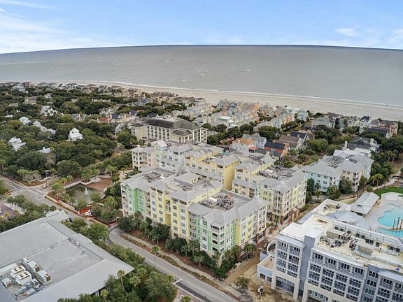4th image of 5802 Palmetto Dr #310-B