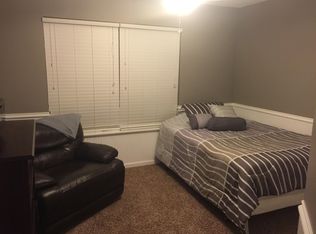 216 Timber Trails Blvd, Gilberts, IL 60136