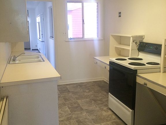 3rd image of 640 Arapahoe Ave APT 1