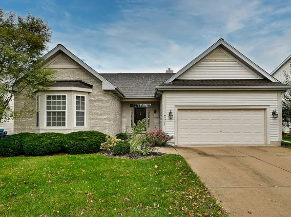 721 Clover Ridge Ln, Itasca, IL 60143