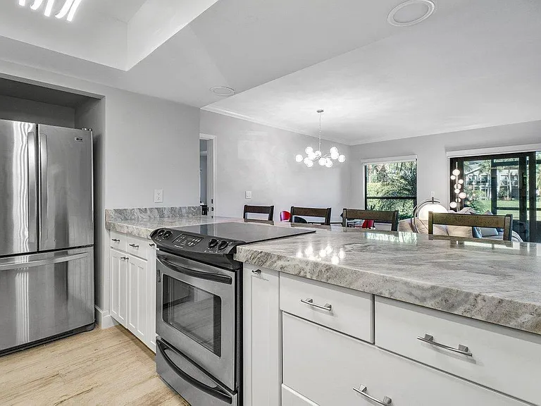 11863 Wimbledon Cir #445 — Photo 6