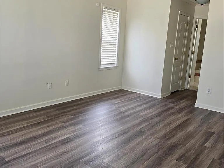 325 Oxford Pl #325 — Photo 13