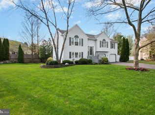 6126 Hearthstone Dr, Pipersville, PA 18947