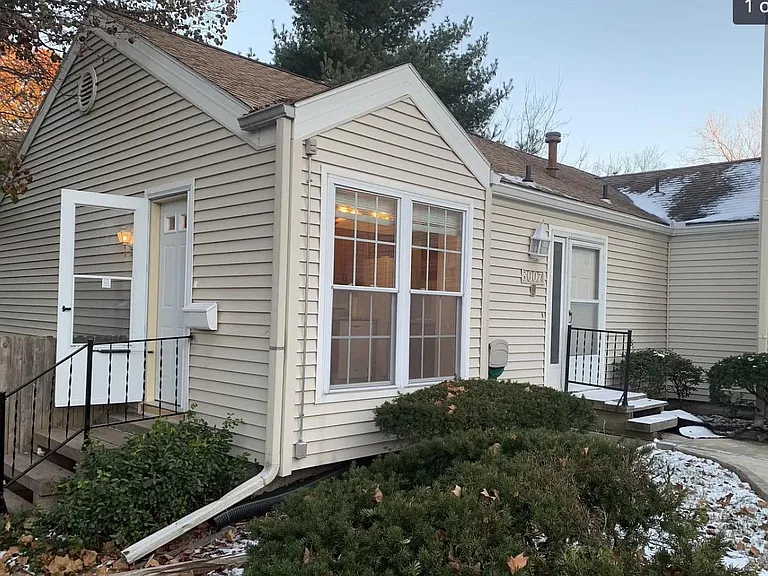 8007 N Stoddard Ave — Photo 1