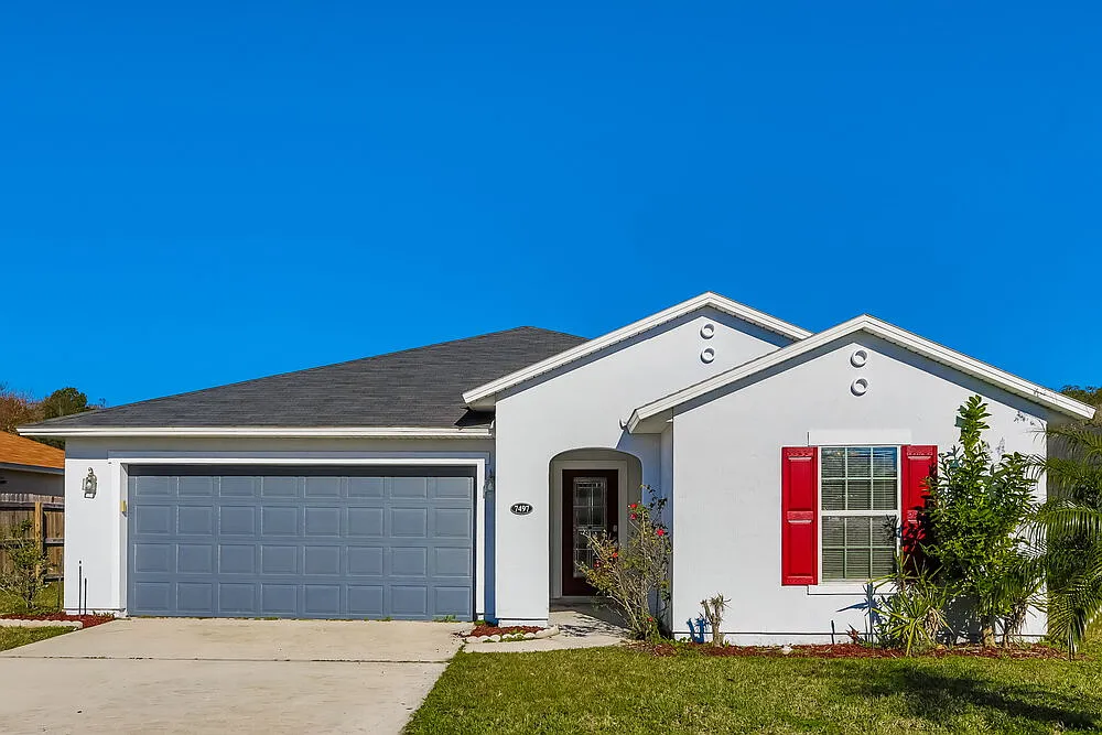3 bed, 2.0 bath, 1503 sqft, $1,915 — Photo 1