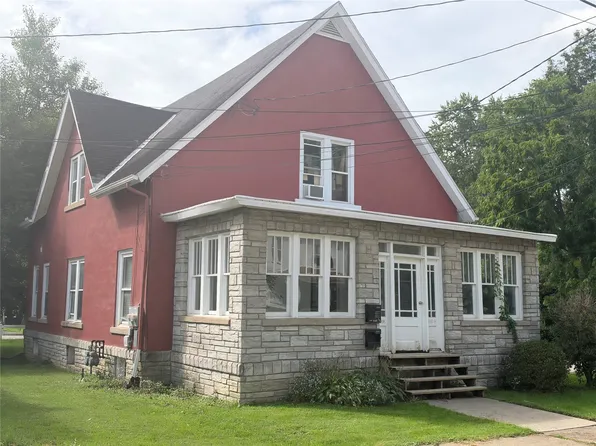 560-560 1/2 North St, Meadville, PA 16335