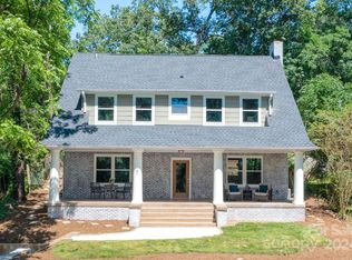 7 Vineyard Pl, Asheville, NC 28804