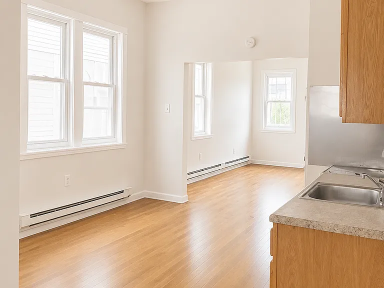 57 E Runyon St #1B — Photo 3