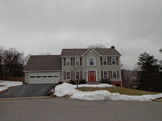 2nd image of 1316 Meadowview Dr