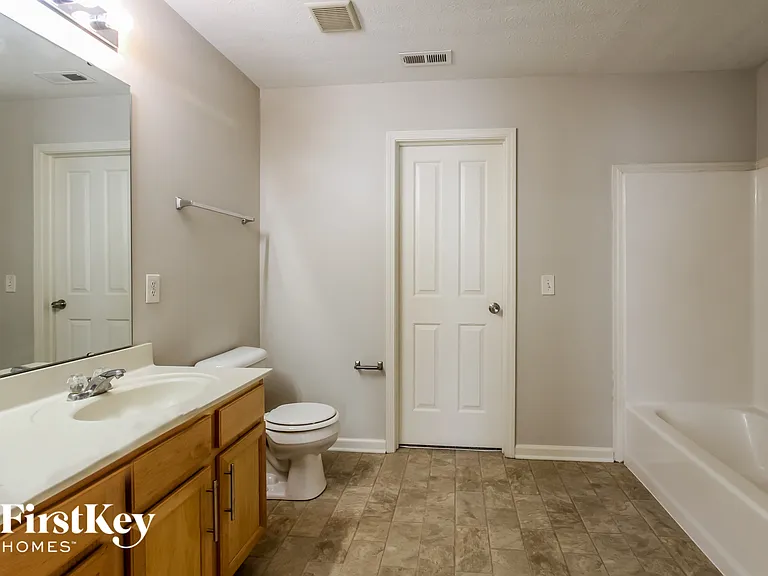 8132 Carina Dr — Photo 8