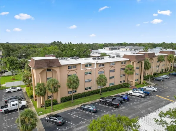 2525 W Bay Dr APT A44, Belleair Bluffs, FL 33770