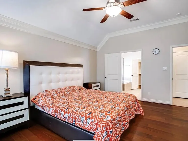 10310 Lockharton Ct — Photo 15