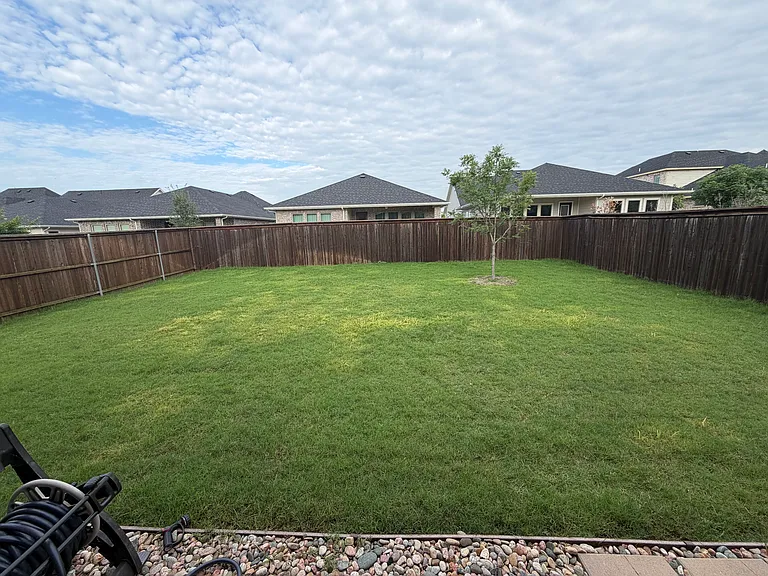 2217 Laguna Dr — Photo 19