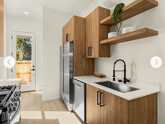 4th image of 5623 26th Ave NW