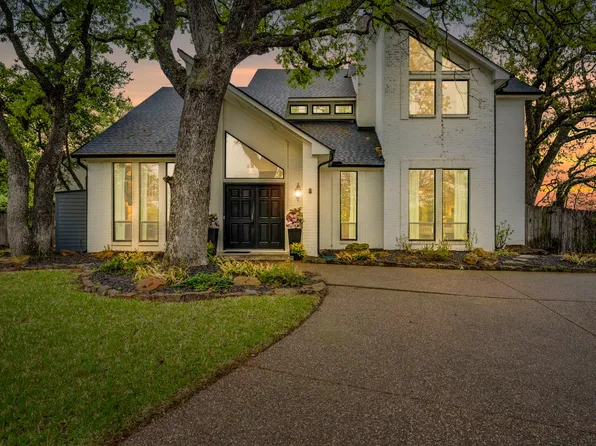 6701 Nob Hill Ct, North Richland Hills, TX 76182