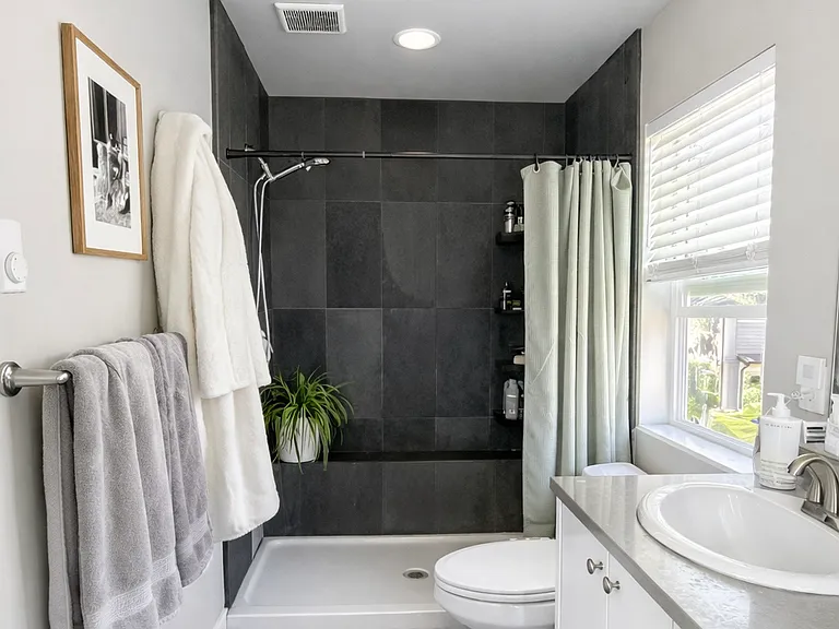 2825 Sandwood Ln — Photo 3