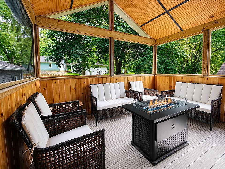 609 W North St, Crown Point, IN 46307 | MLS #839621 | Zillow
