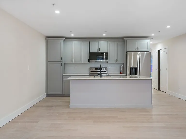 125 New Hamburg Rd #1 — Photo 7