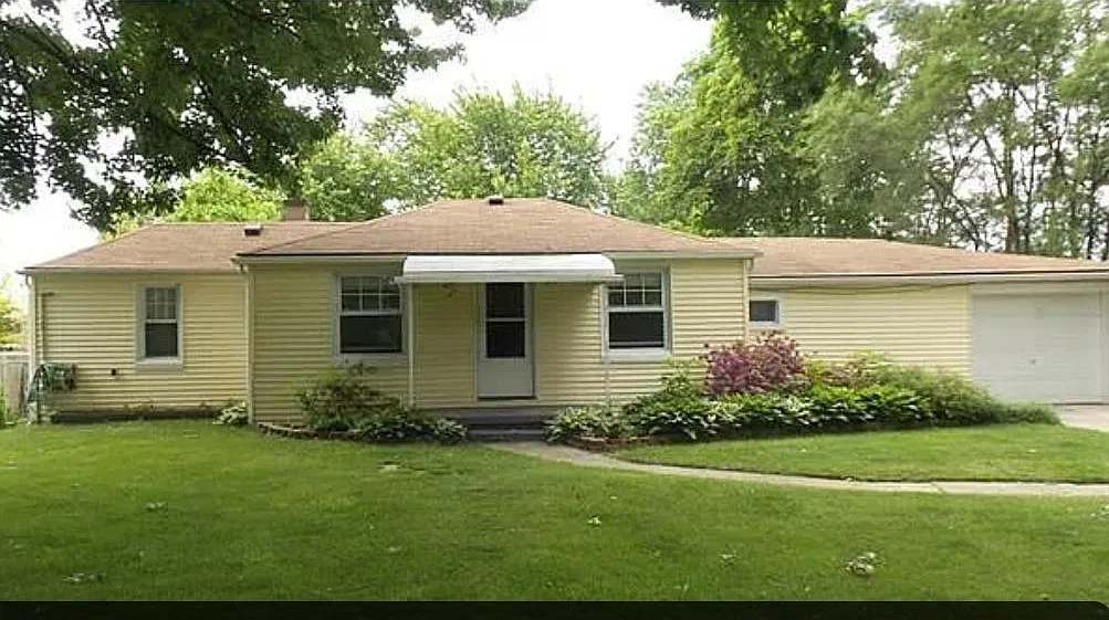 2 bed, 994 sqft, $1,600 — Photo 1