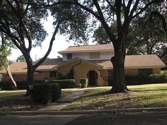 2nd image of 1229 N Valley Mills Dr