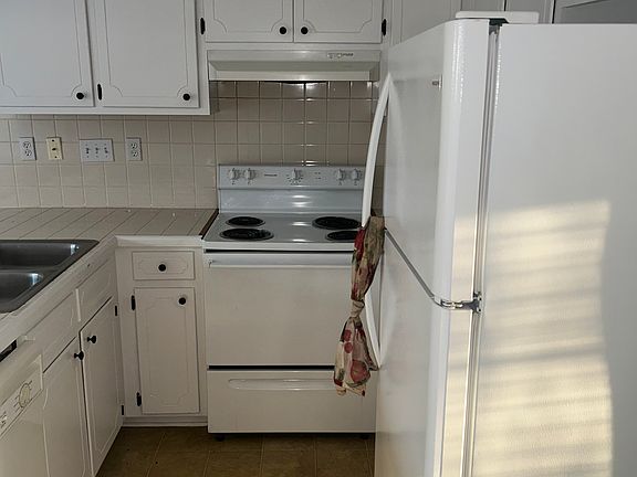 5th image of 3923 Sterling Pointe Dr Unit Mm1