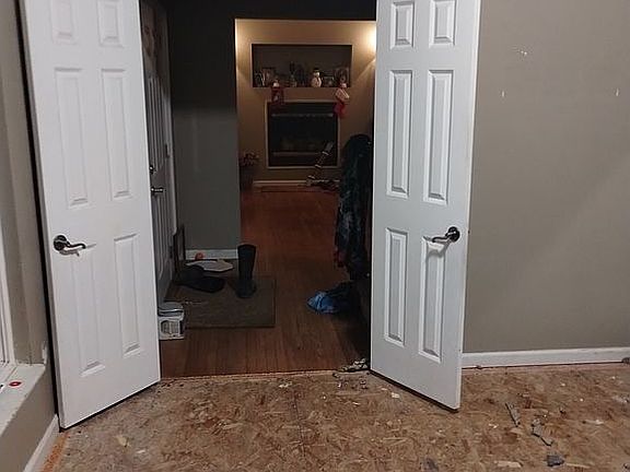 4th image of 1715 Bass Rd