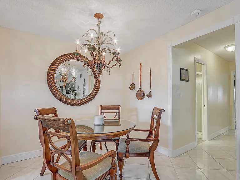 404 Sandpiper Dr #D — Photo 11