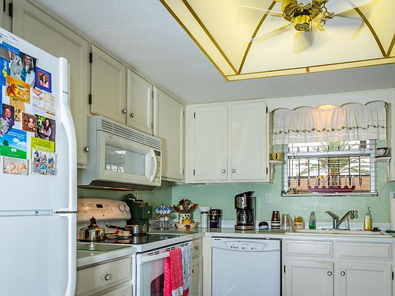 5th image of 6549 E Barstow St